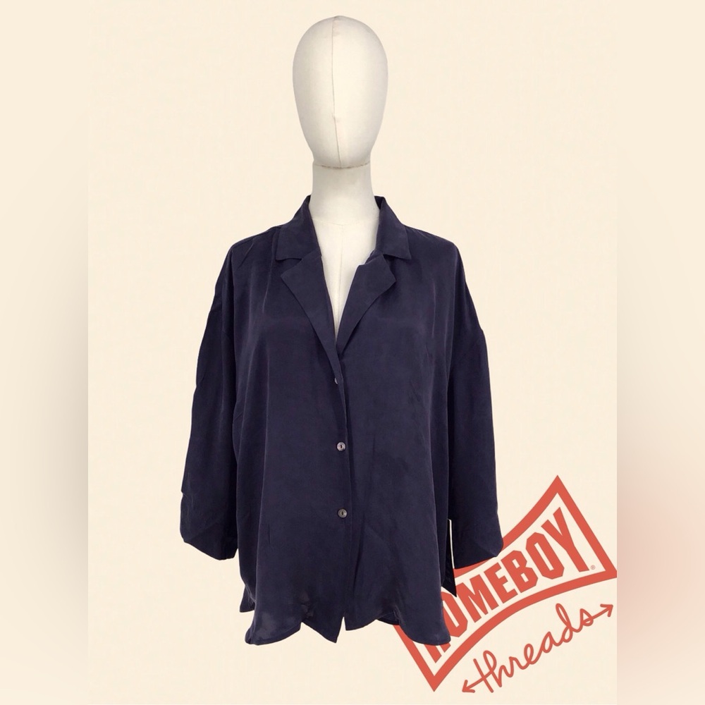 NWT Pomander Place Deep Blue Shirt. Size large